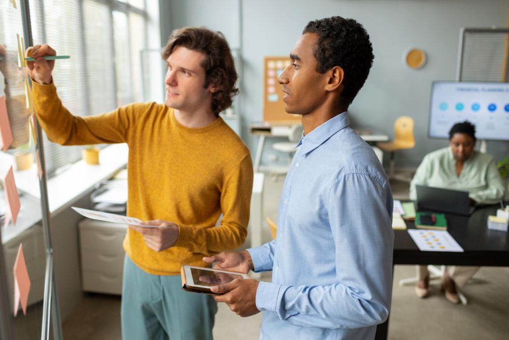 Pros and Cons of Working for a Startup